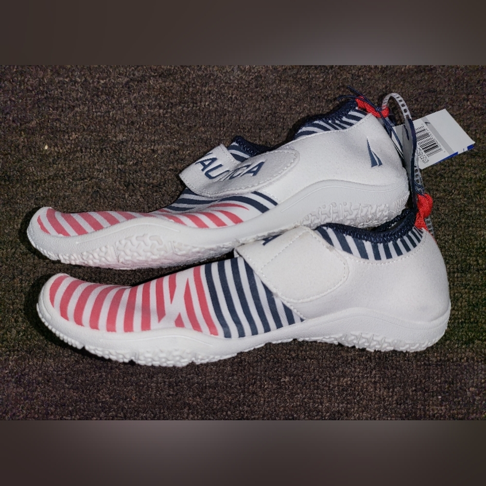 Nautica Lightweight Water Shoes - Picture 5 of 6